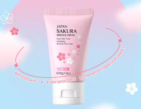 Face Cream 30g Brightening Moisturizer With Essence Ingredients for Skin Whitening & Moisturization