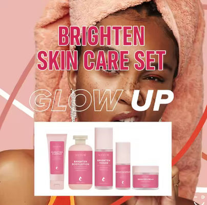 Private Label Korean Skincare Vitamin C Glycolic Acid Face Toner Skin Care Brightening Anti-Aging Facial Toner for Black Women