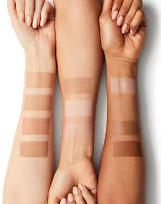 OEM / ODM Wholesale Beige Liquid Foundation with Pore Feature OEM/ODM Service Custom Formula Private Label No Logo Bulk B2B Supply