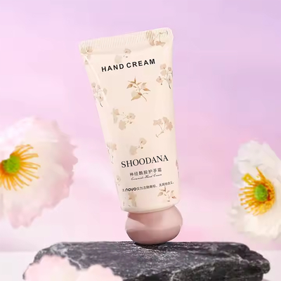 Wholesale Price Peptide Ceramide Hand Cream Vitamin C Moisturizing Smooth Skin Whitening Lotion Fragrance Hand Cream